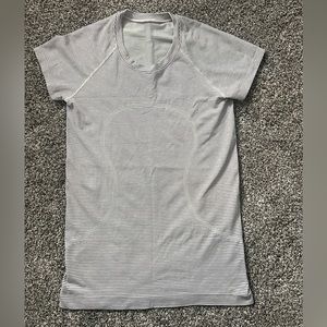 Lululemon Swiftly Tech Short-Sleeve Shirt 2.0